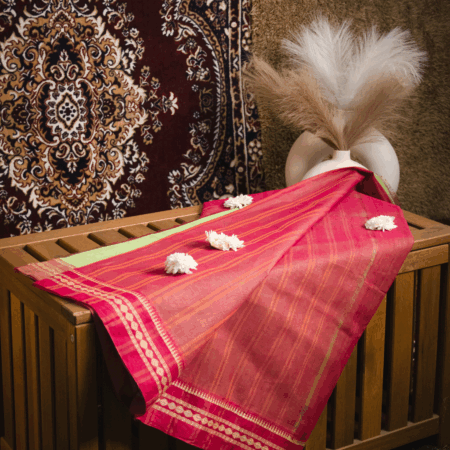 Narayanpet Cotton Saree – Rich Rani Pink Body with Golden Zari Border & Lime Green Contrast Blouse