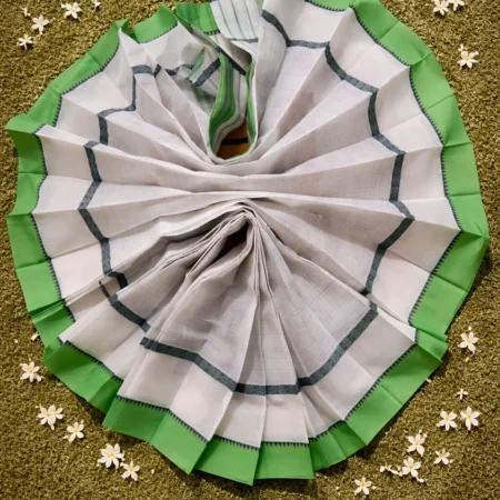 Pristine Off-White Narayanpet Handloom Saree with Dual-Tone Emerald & Parrot Green Border